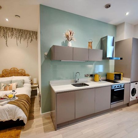 Liverpool Gem: Cozy Studio Retreat Eksteriør billede